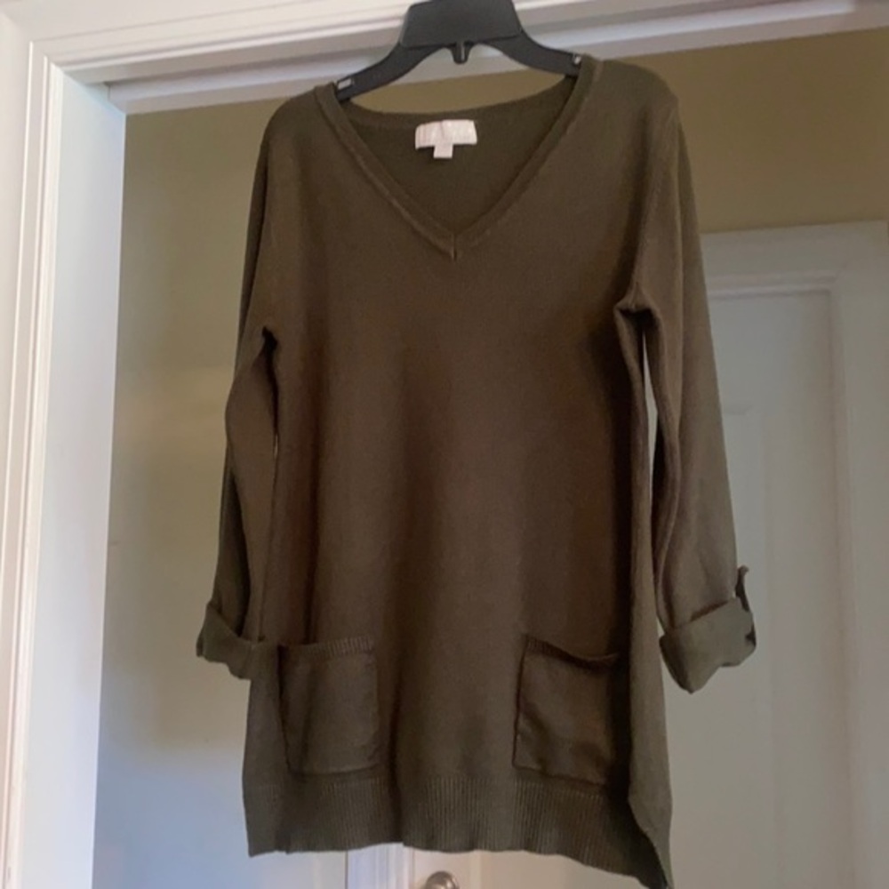 Ladies‎ V neck sweater